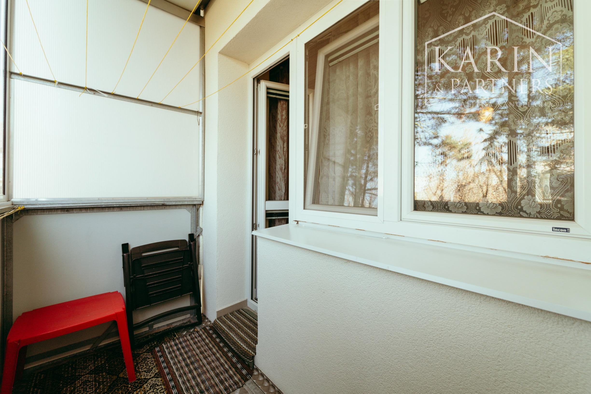 PRIESTRANNÝ 2i BYT S LOGGIOU A DVOMA PIVNICAMI