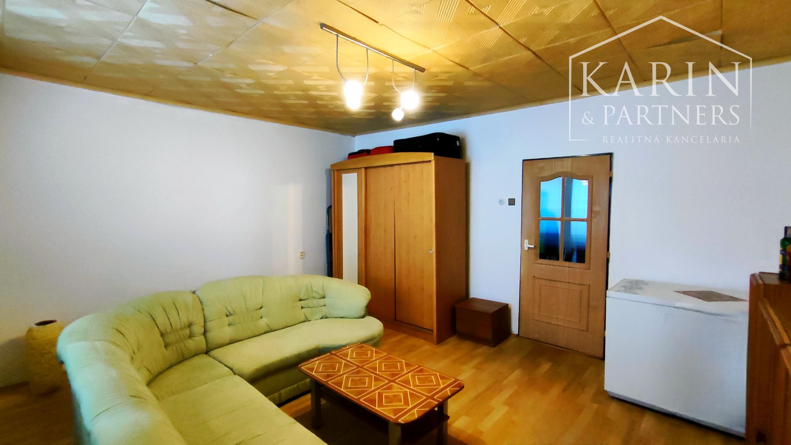 EXKLUZÍVNE na PREDAJ: Rodinný dom 4izbový s garážou, Palárikovo