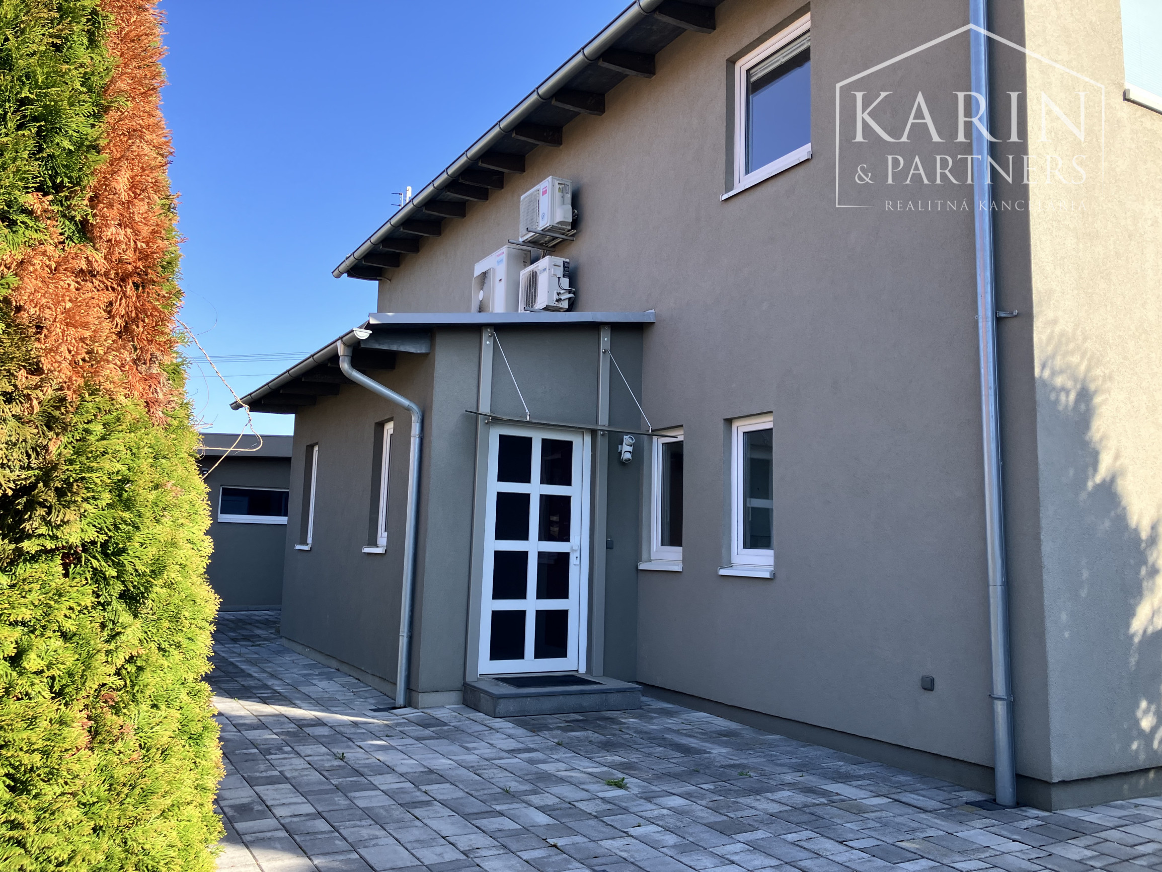 Slnečný RD Nová Dedinka - na predaj.