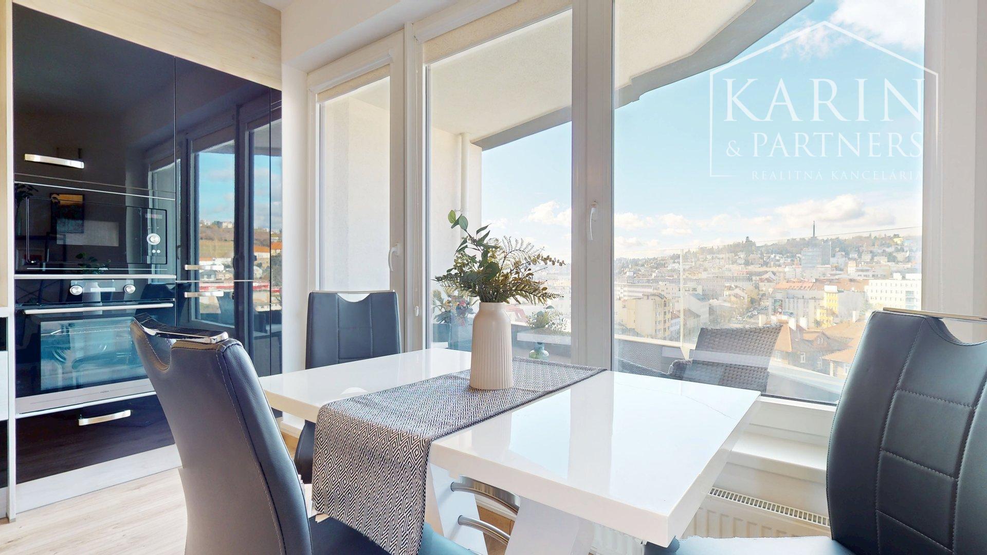 KOMPLETNE VKUSNE A KVALITNE ZARIADENÝ 2I BYT S LODŽIOU A GARÁŽOVÝM STOJISKOM