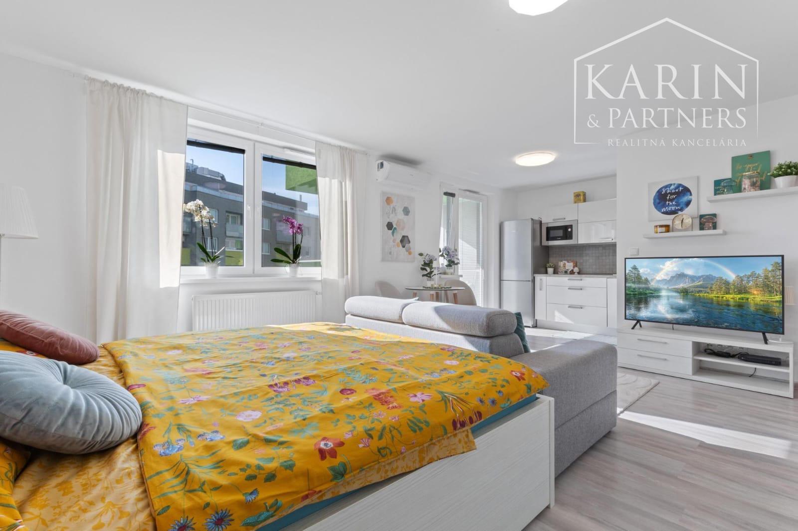 1-IZBOVÝ BYT S PRIESTRANNÝM BALKÓNOM | KLIMATIZACIA | PARKING | RAČA - RUSTAVELIHO