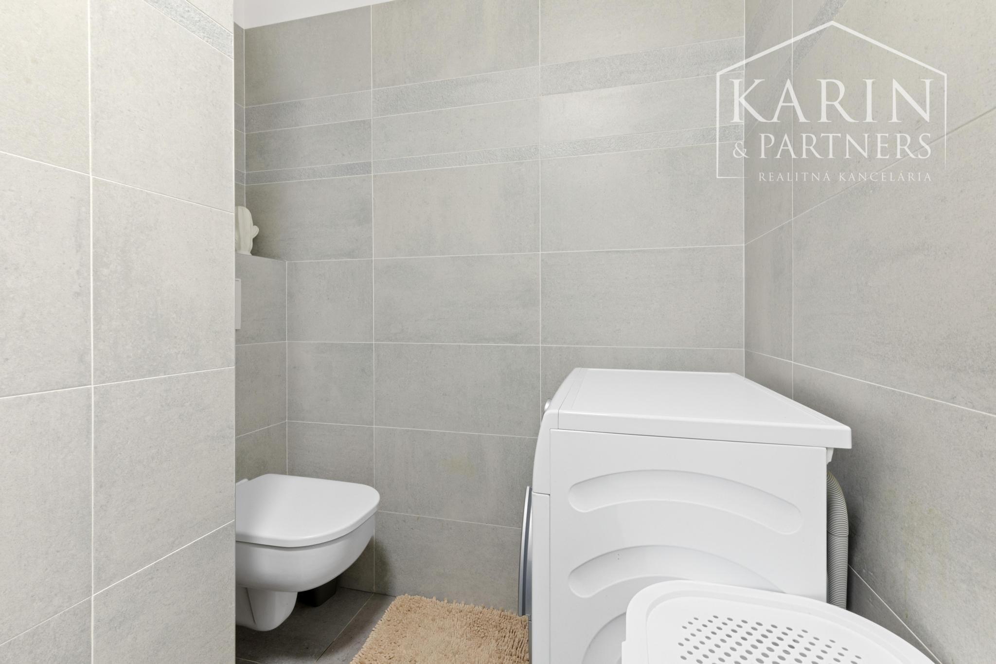 1-IZBOVÝ BYT S PRIESTRANNÝM BALKÓNOM | KLIMATIZACIA | PARKING | RAČA - RUSTAVELIHO