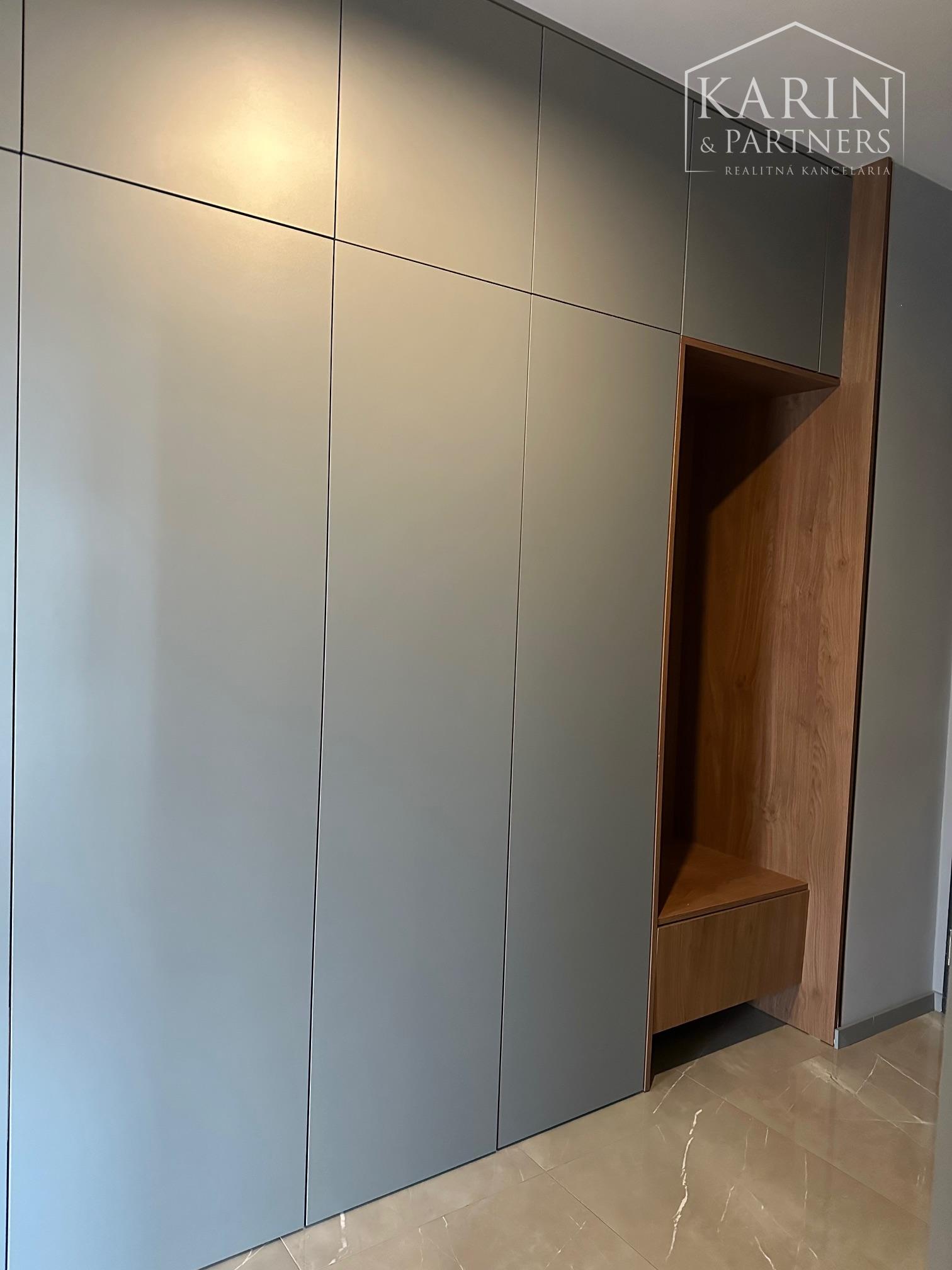 4 izbový byt pri Horskom parku na predaj