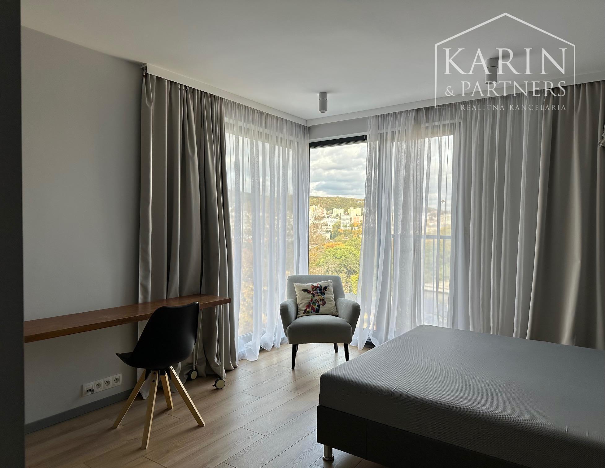 4 izbový byt pri Horskom parku na predaj