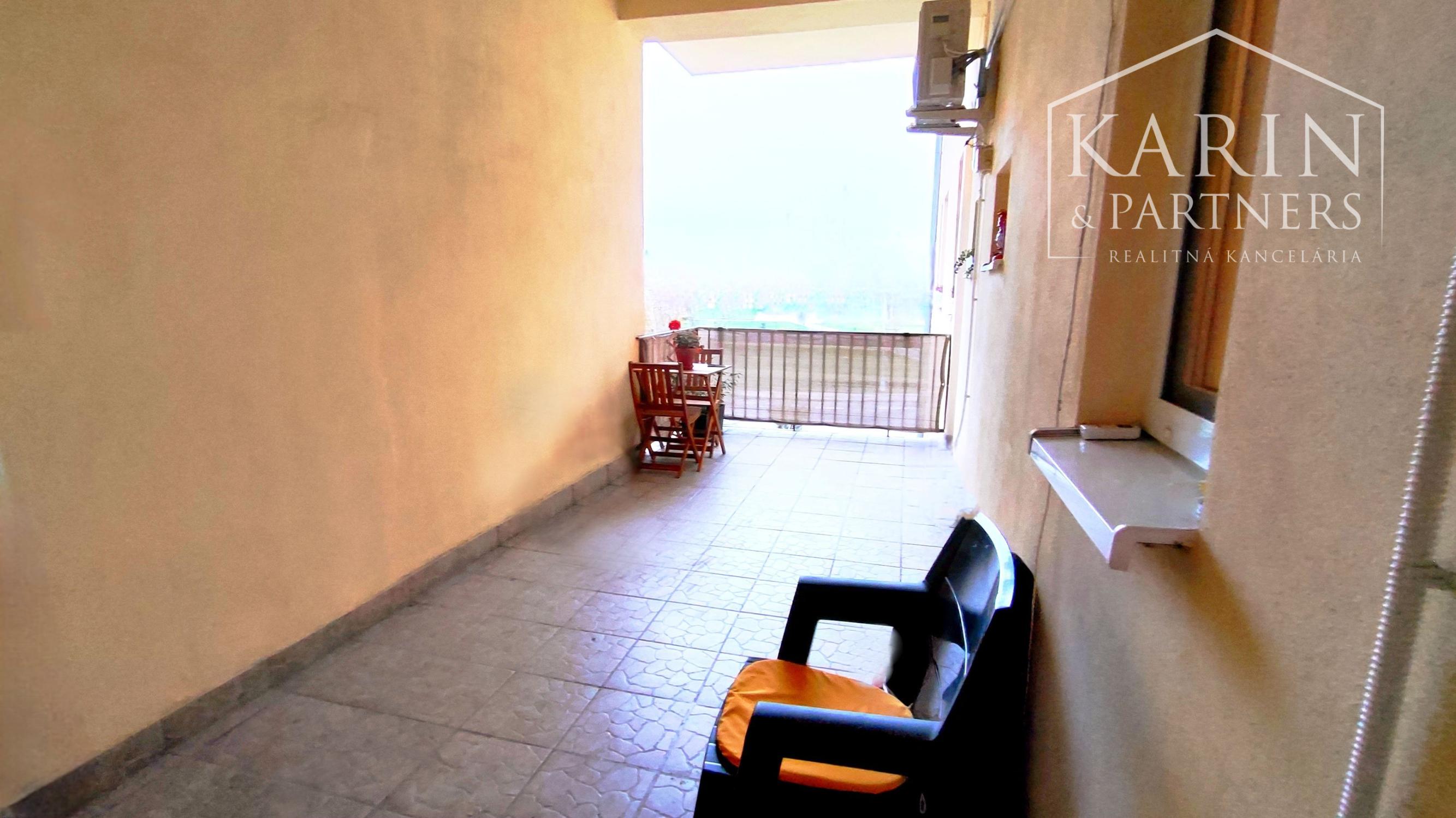 NA PRENÁJOM: 2 izbový byt, s výmerou 59m2 + terasa, NZ