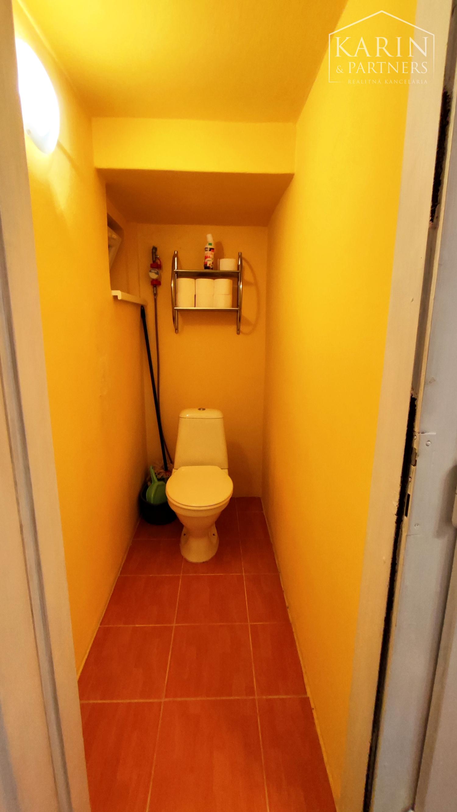 NA PRENÁJOM: 2 izbový byt, s výmerou 59m2 + terasa, NZ