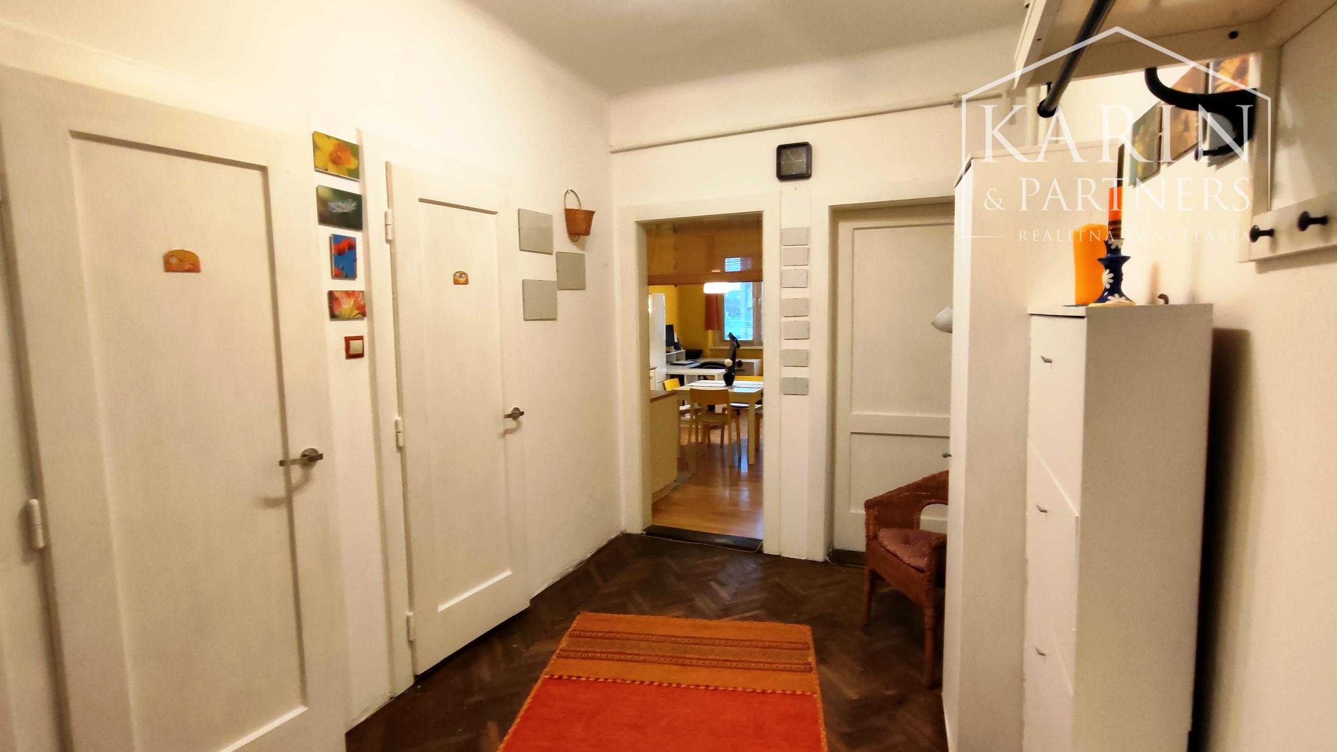 NA PRENÁJOM: 2 izbový byt, s výmerou 59m2 + terasa, NZ