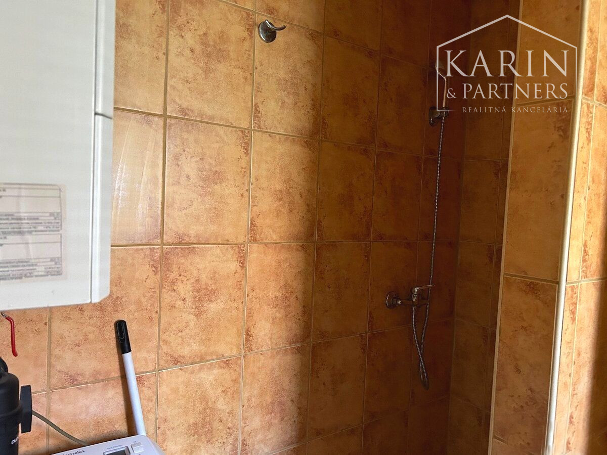 Na Prenájom: 2izbový byt v centre mesta Nové Zámky