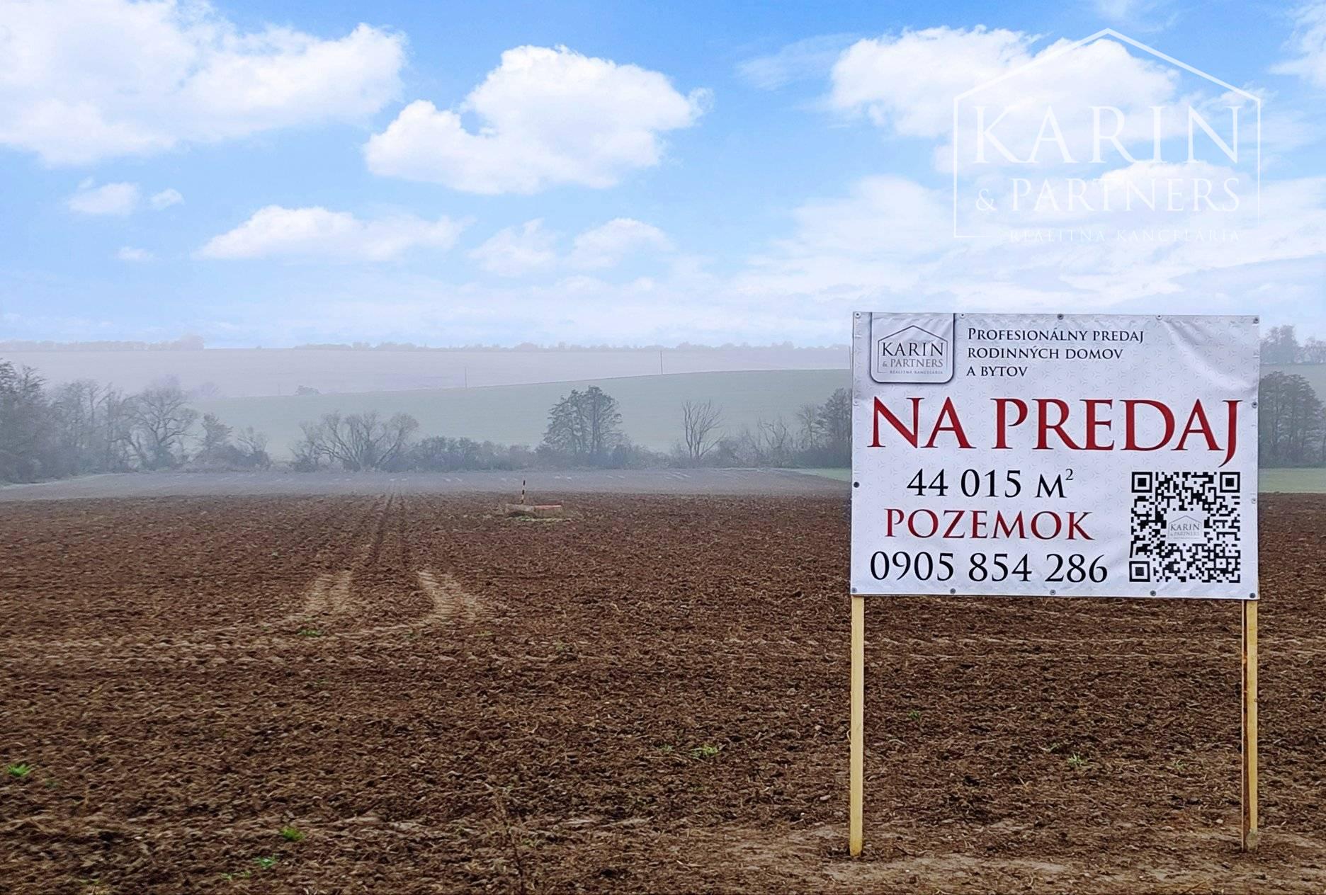 EXKLUZÍVNE: Investičný pozemok cca. 44015m2, k.ú.Neverice /Nitra 14km/