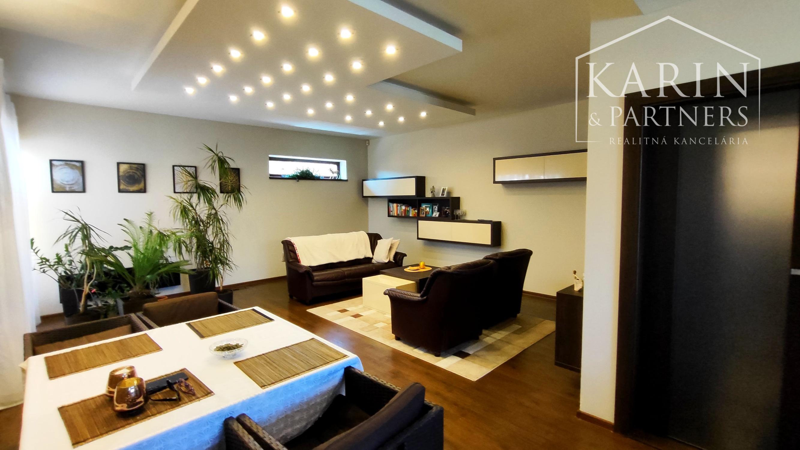 NA PREDAJ: Rodinný dom 5i, dvojgaráž, novostavba, Nové Zámky