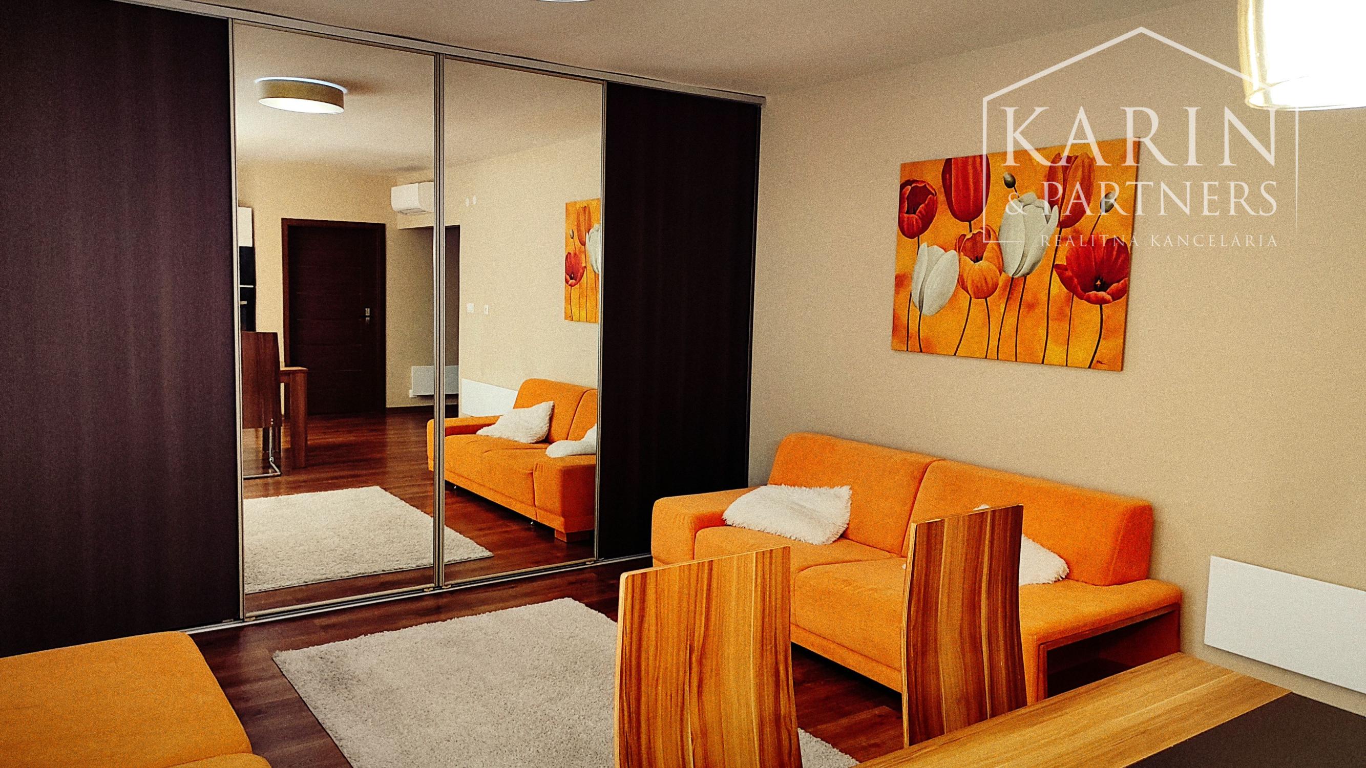 NA PREDAJ: Rodinný dom 5i, dvojgaráž, novostavba, Nové Zámky