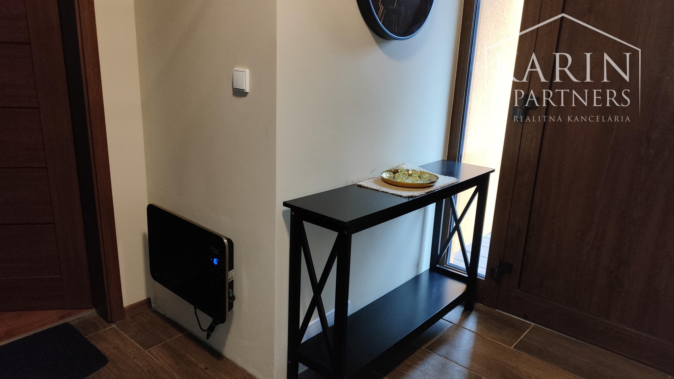 NA PREDAJ: Rodinný dom 5i, dvojgaráž, novostavba, Nové Zámky