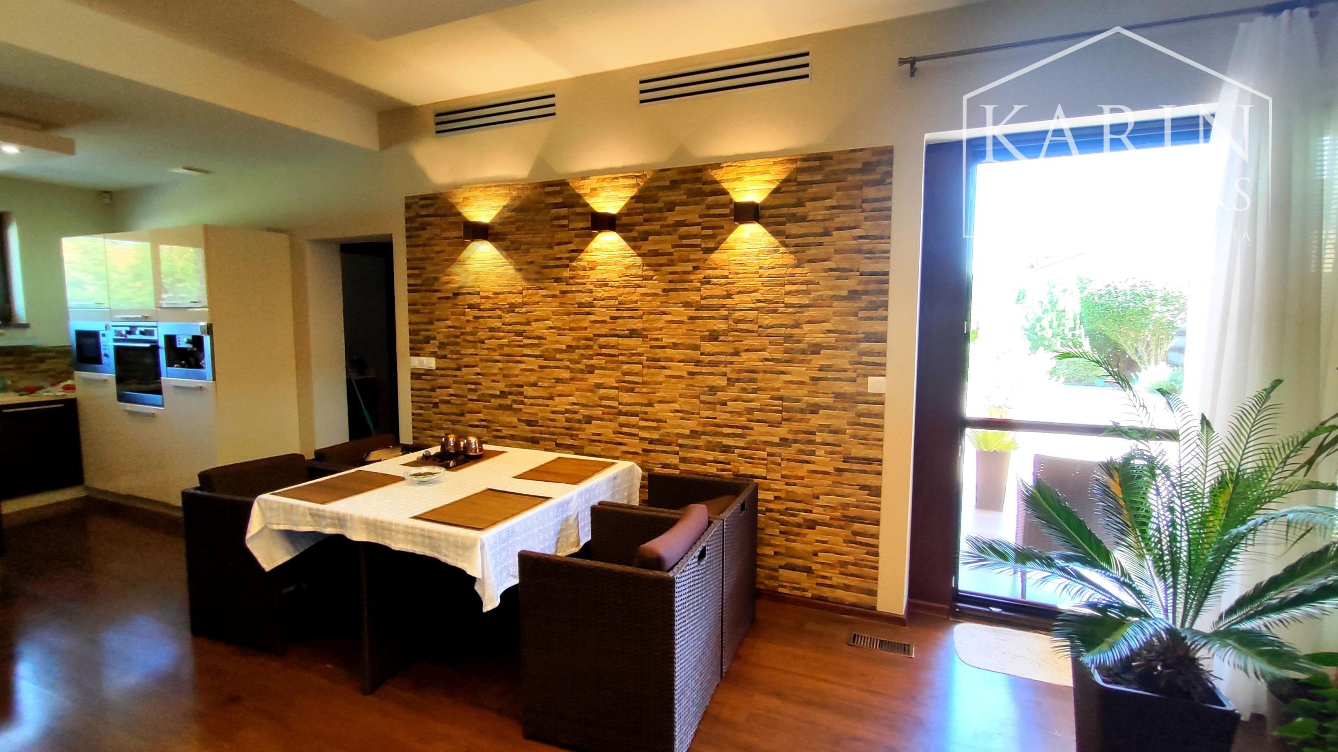 NA PREDAJ: Rodinný dom 5i, dvojgaráž, novostavba, Nové Zámky