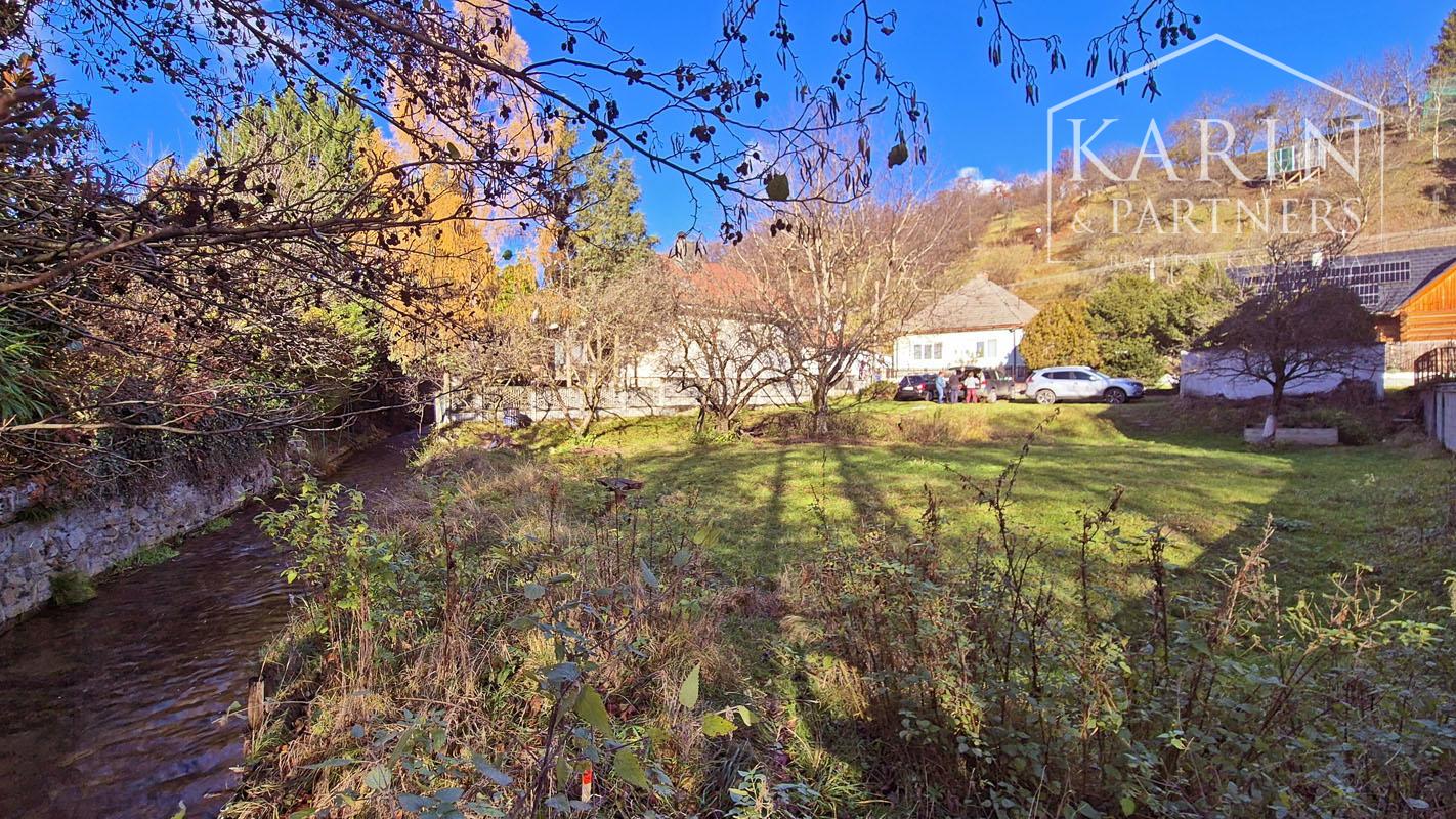 Stavebný pozemok s rozlohou 656 m² v obci Borinka.