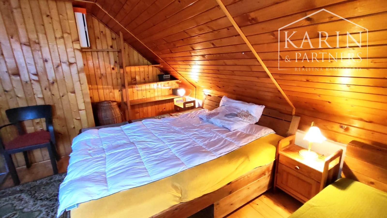 Prenájom - Štýlové bývanie s vlastnou záhradou – prenájom útulného rodinného domu v Radave