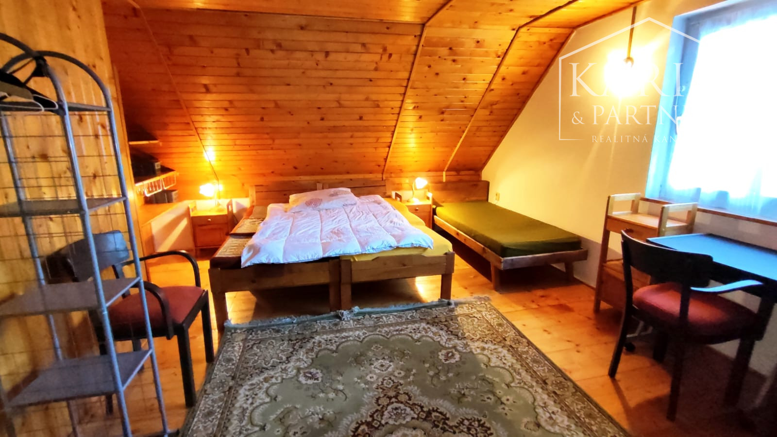 Prenájom - Štýlové bývanie s vlastnou záhradou – prenájom útulného rodinného domu v Radave