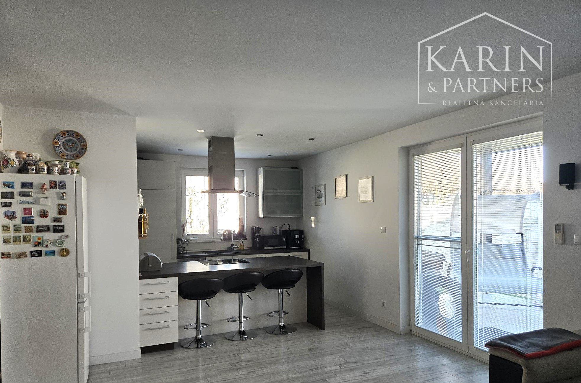 PREDAJ - PRÉMIOVÝ NÍZKOENERGETICKÝ DOM A+ V RAJKE - MAĎARSKO