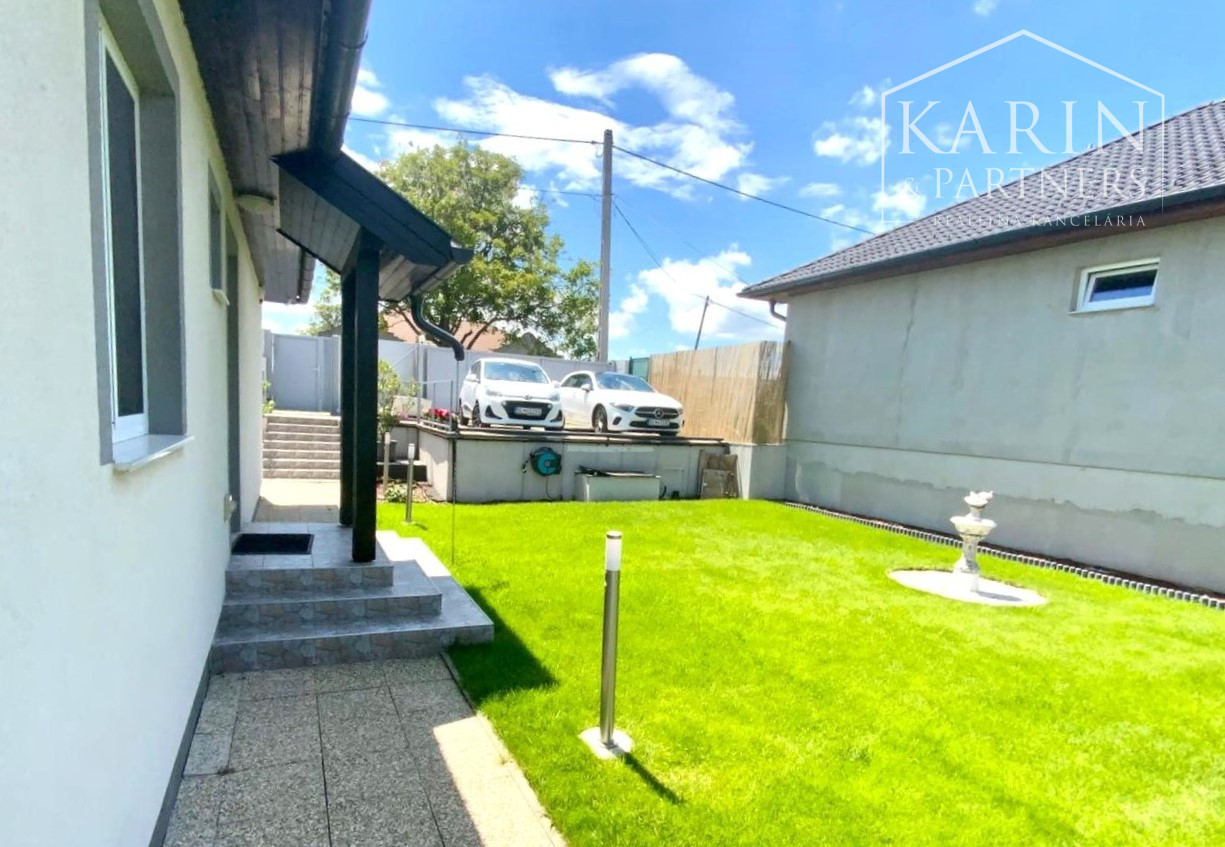 PREDAJ - PRÉMIOVÝ NÍZKOENERGETICKÝ DOM A+ V RAJKE - MAĎARSKO