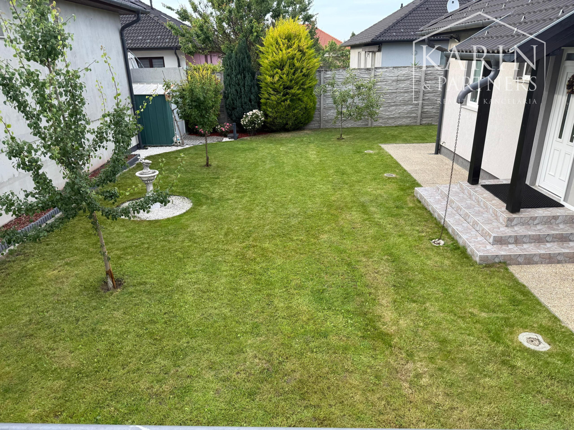 PREDAJ - PRÉMIOVÝ NÍZKOENERGETICKÝ DOM A+ V RAJKE - MAĎARSKO