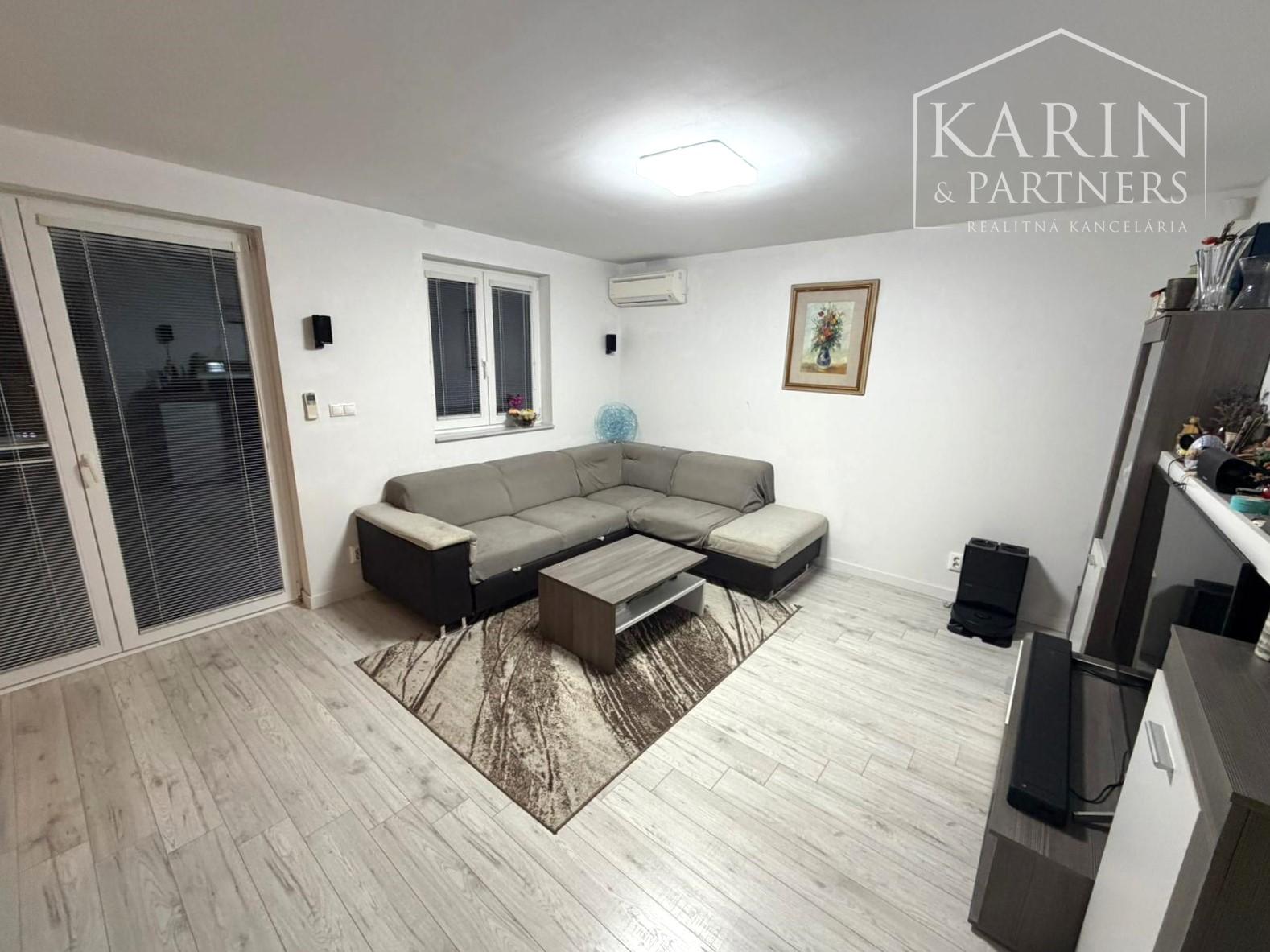 PREDAJ - PRÉMIOVÝ NÍZKOENERGETICKÝ DOM A+ V RAJKE - MAĎARSKO