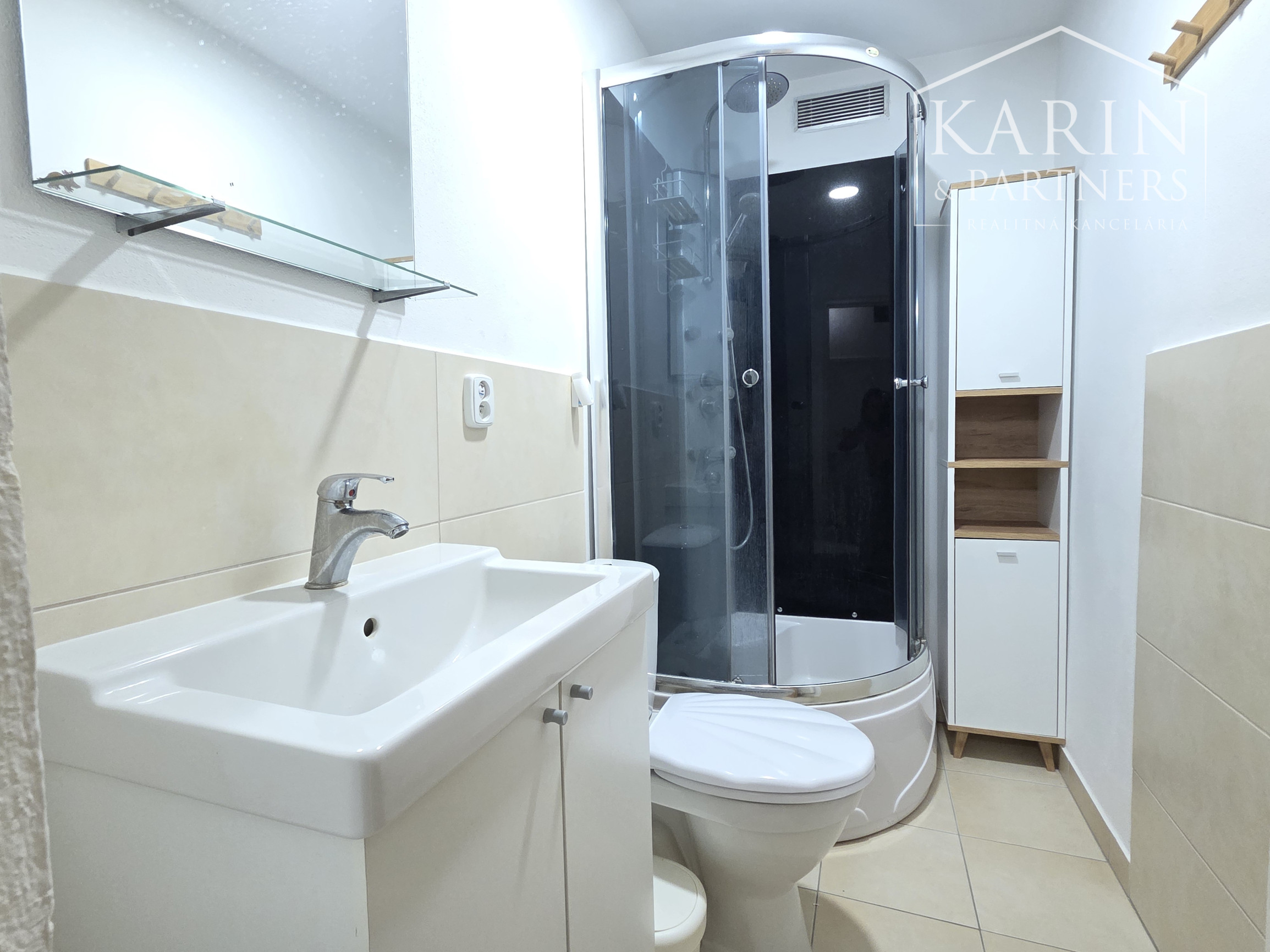 2 izbový byt v rodinnom dome, 90 m2, Ivanka pri Dunaji