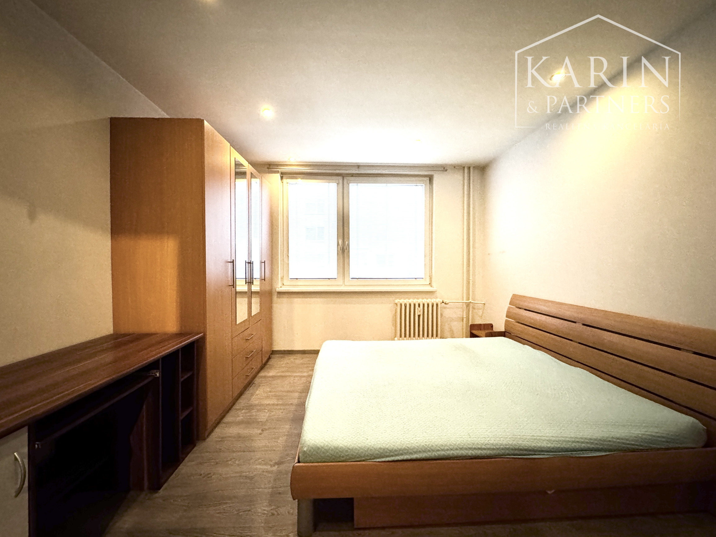 Väčší zrekonštruovaný 2-izbový byt s loggiou, Holíč - D. Rapanta