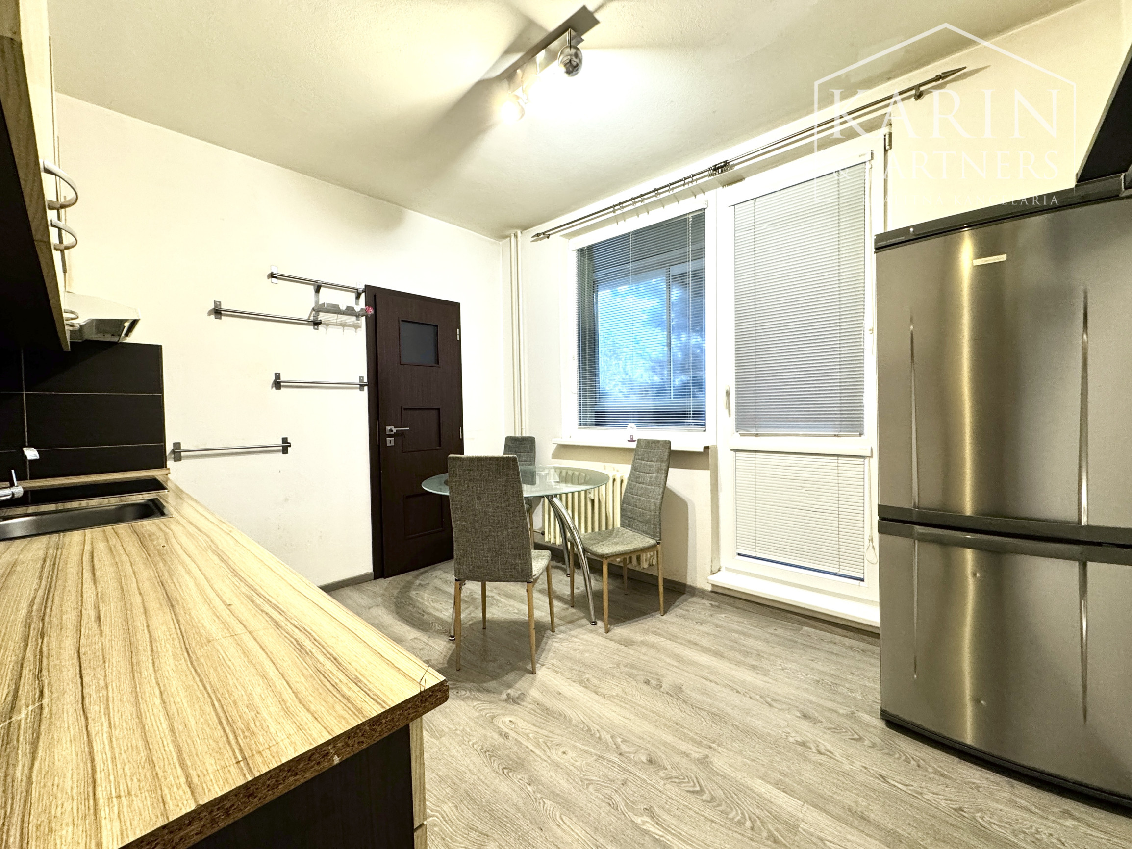 Väčší zrekonštruovaný 2-izbový byt s loggiou, Holíč - D. Rapanta