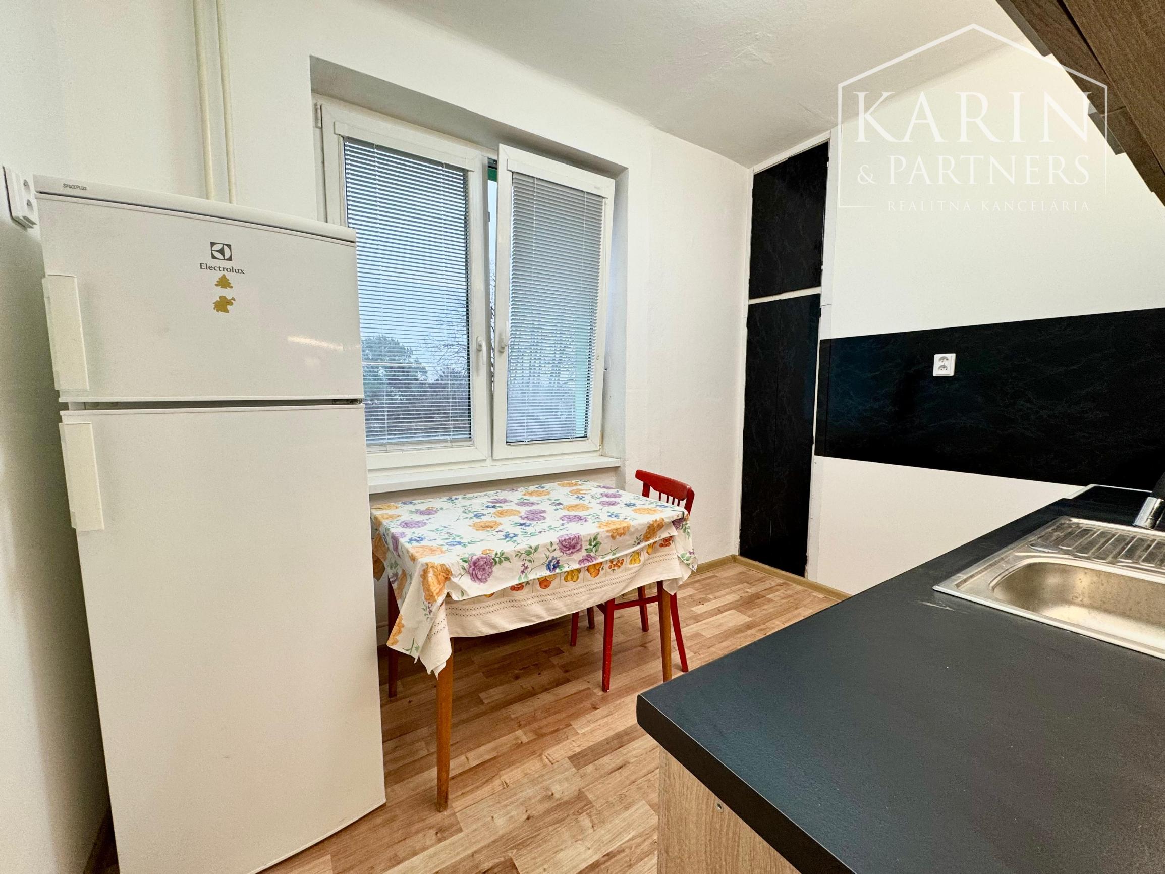 2i BYT NA PRENÁJOM, PALÁRIKOVA, SENICA