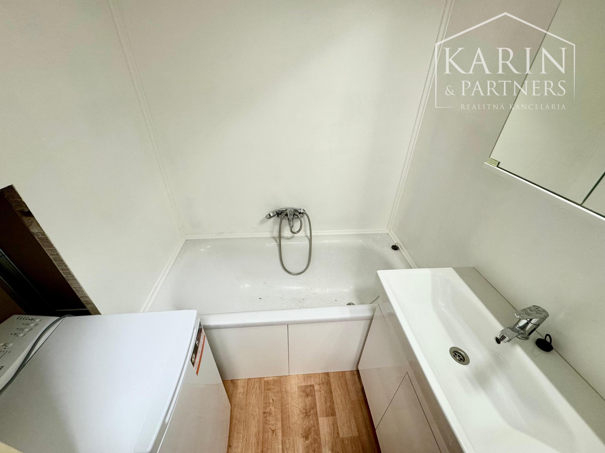 2i BYT NA PRENÁJOM, PALÁRIKOVA, SENICA