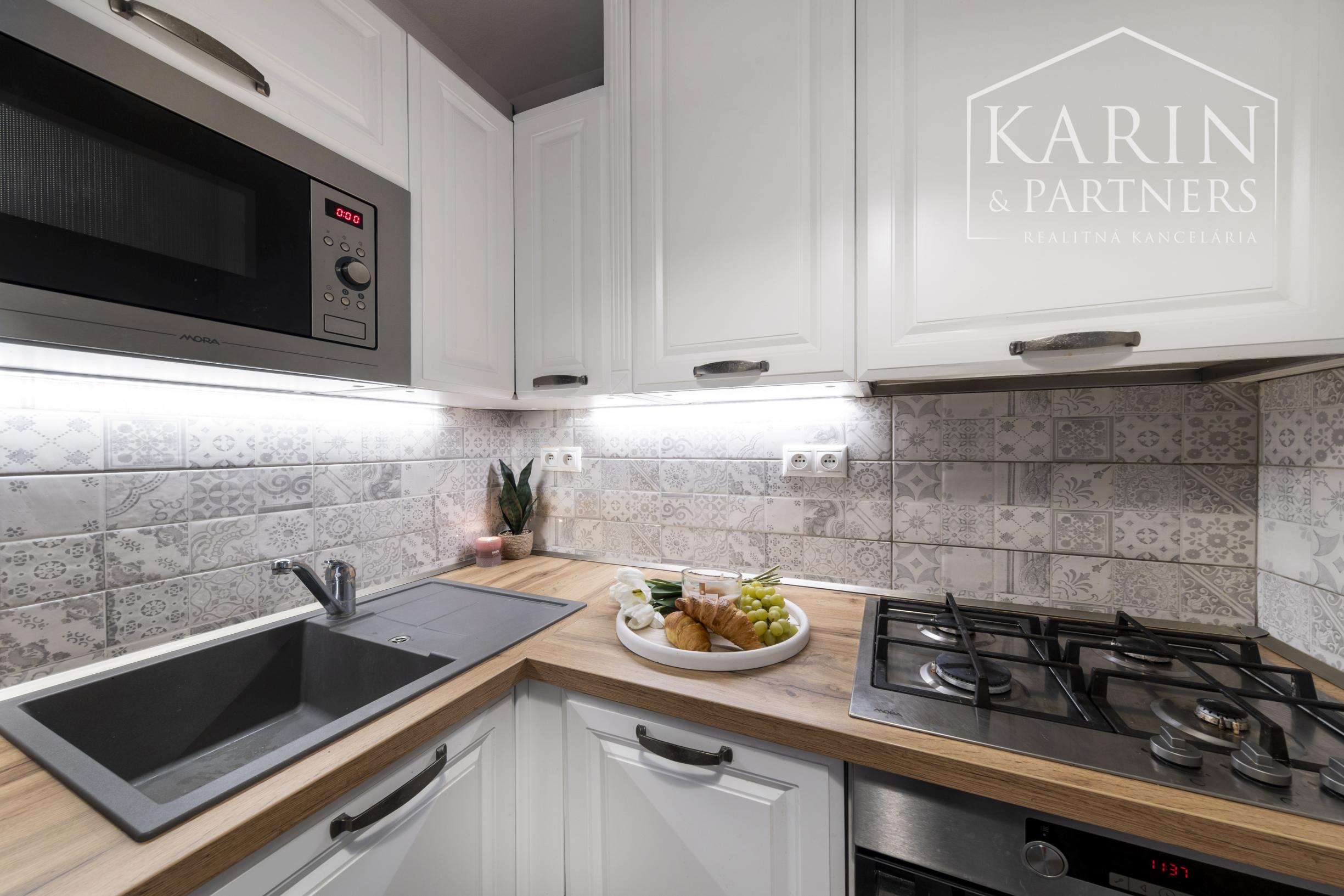 3-izbový byt v centre mesta, kompletná rekonštrukcia