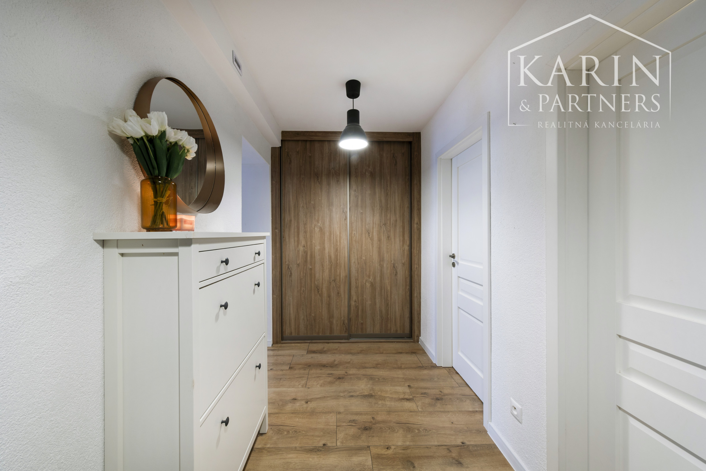 3-izbový byt v centre mesta, kompletná rekonštrukcia