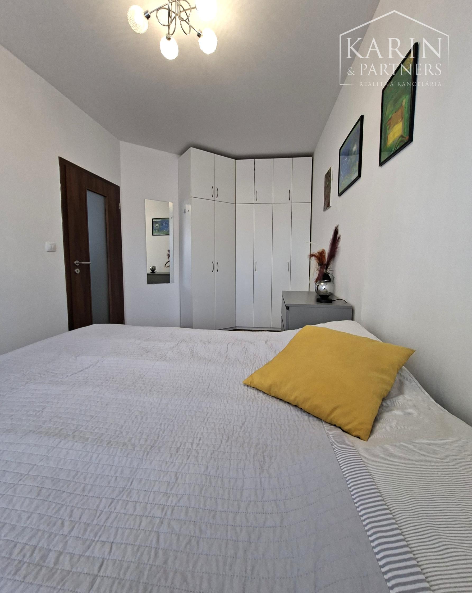 PRENÁJOM: 2 I. BYT 54 M2, BRATISLAVA - RUŽINOV - NIVY, JÉGÉHO ALEJ 14, (PARKOVANIE V GARAŽI V CENE): 935 €