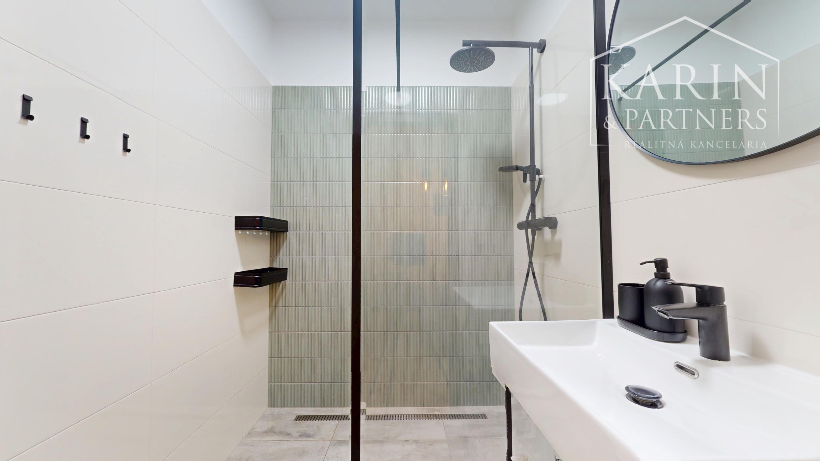 Váš nový domov - 3 IB, Rovniankova, Petržalka