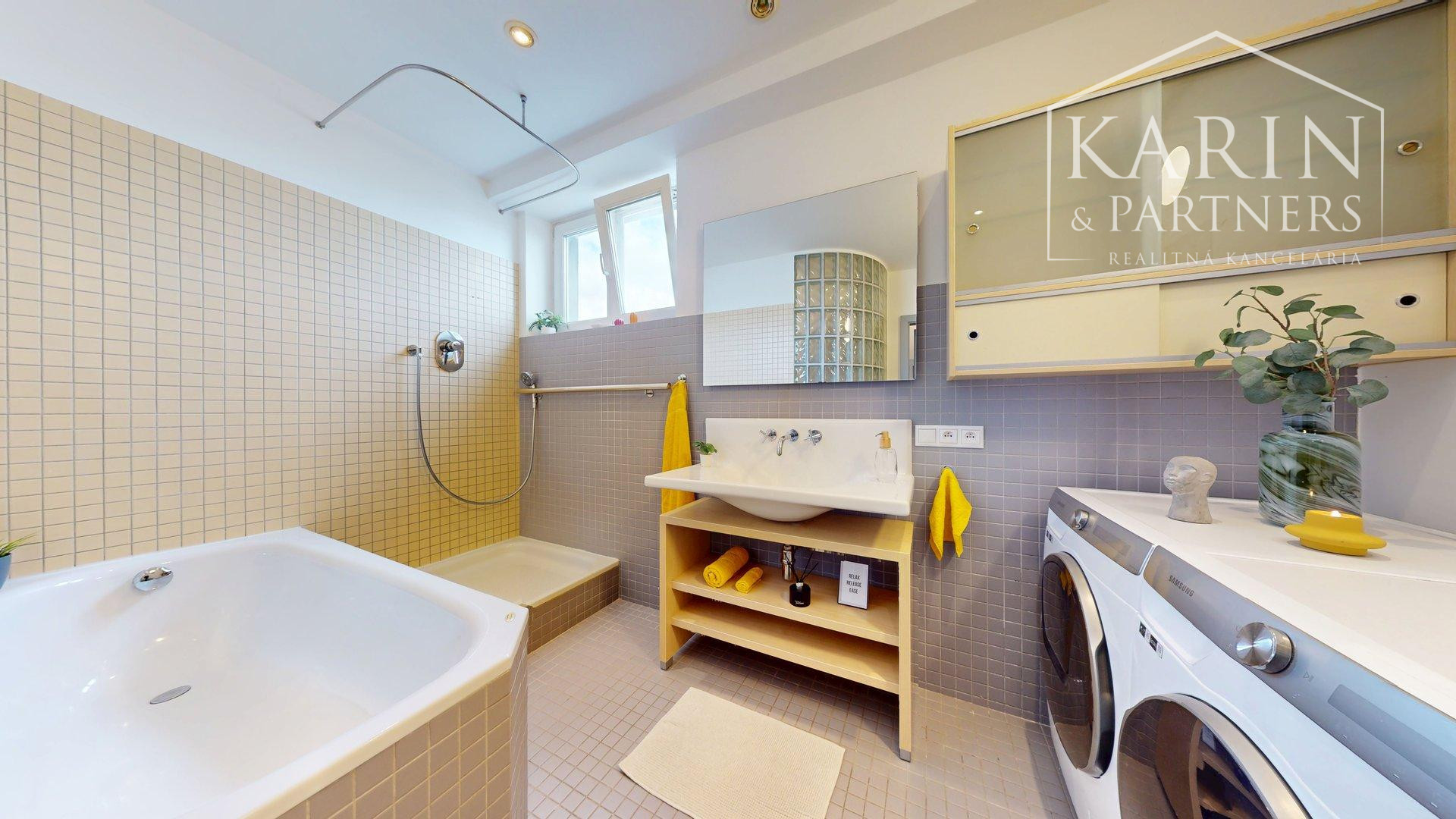 KOMPLETNE ŠTÝLOVO ZARIADENÝ 3I BYT S LODŽIOU A BALKÓNOM