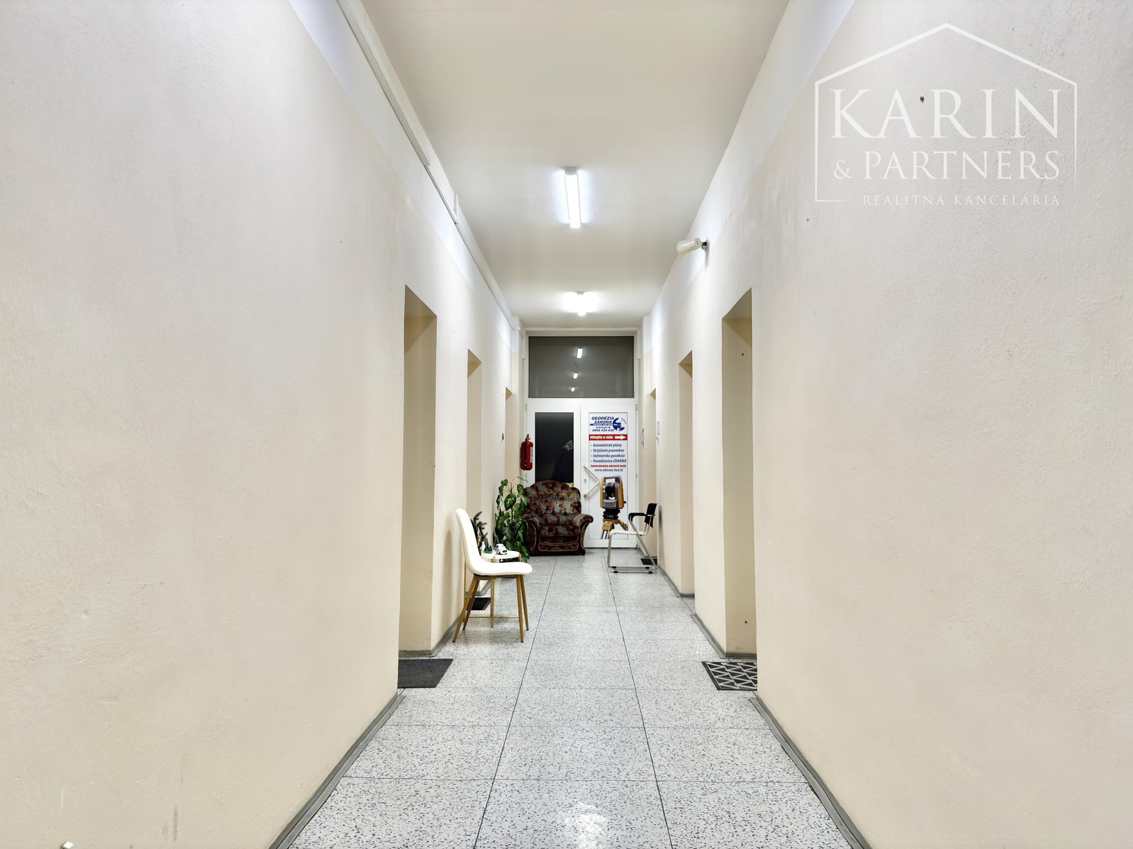 Prenájom MULTIFUNKČNÉHO priestoru v CENTRE mesta – 15 m²