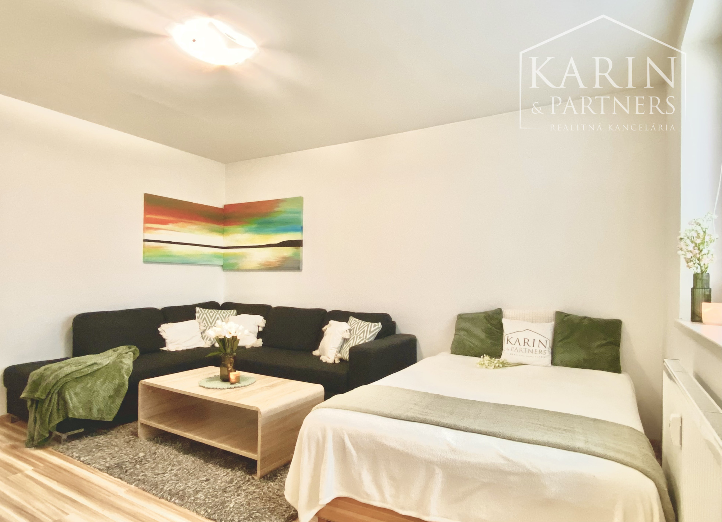 PRENAJATÉ!!! Prenájom novostavby  1-izbového bytu vo Vlčkovciach – plne zariadený, s loggiou