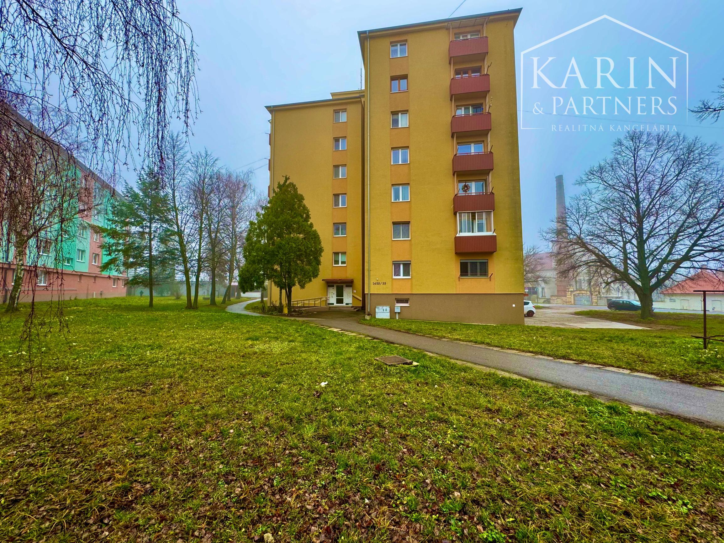 PRIESTRANNÝ 2i BYT, MIRKA NEŠPORA, HOLÍČ