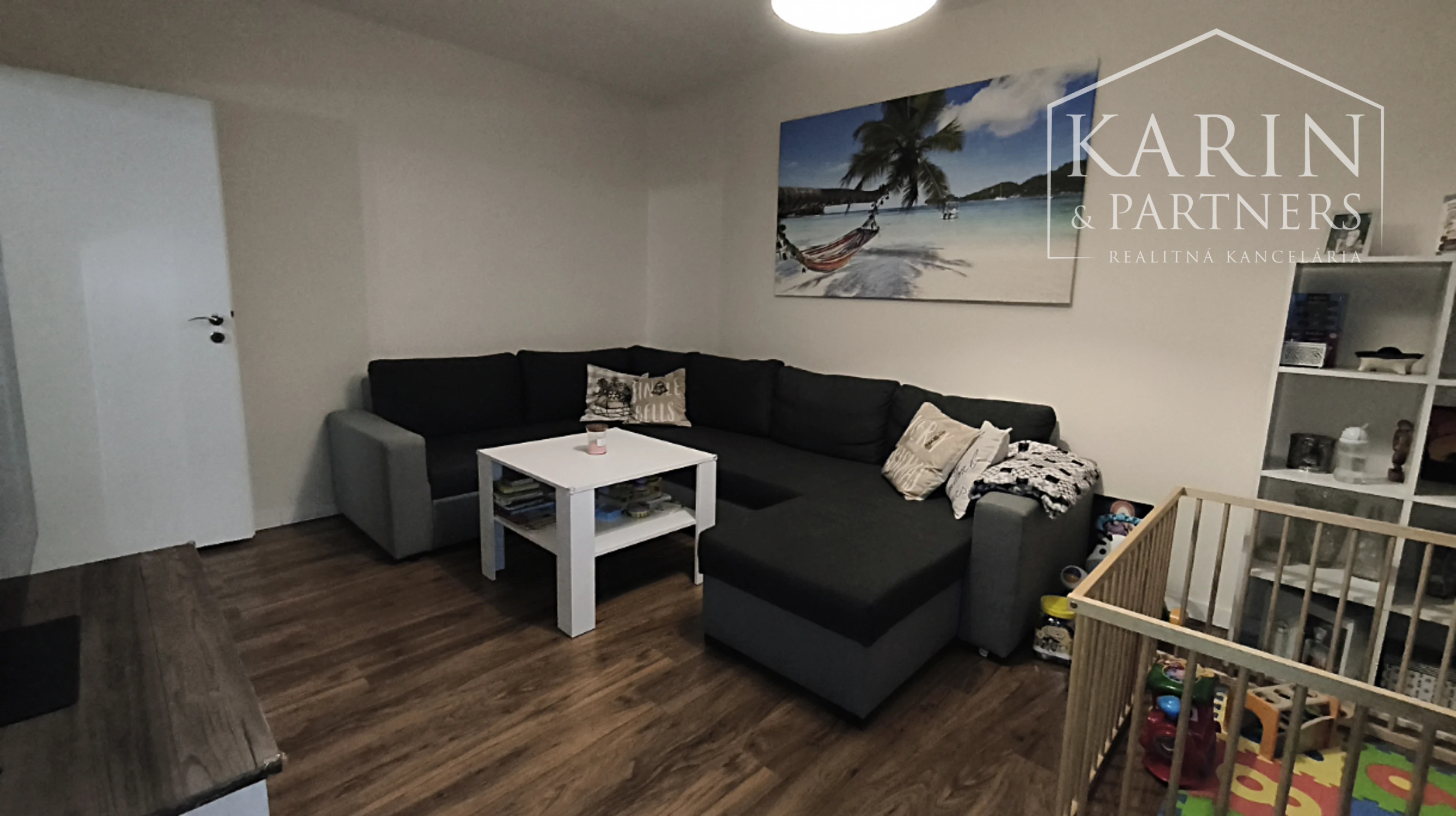 Rezervované: Predáme 3 izbový byt so šatníkom, komorou a balkónom, sídlisko Prednádražie, Nové Zámky