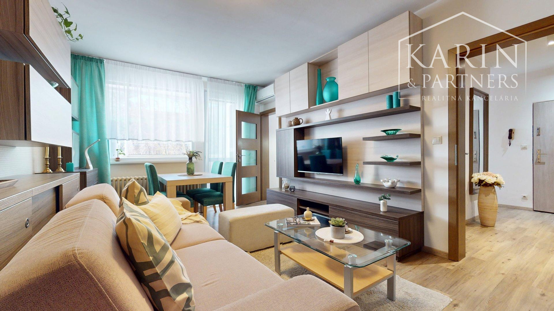 KOMPLETNE ZREKONŠTRUOVANÝ A ZARIADENÝ 4I BYT S LODŽIOU A PIVNICOU