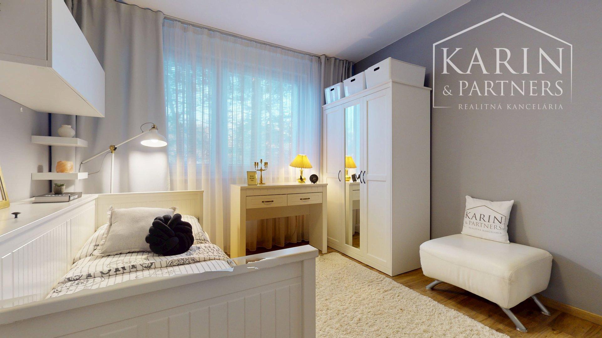 KOMPLETNE ZREKONŠTRUOVANÝ A ZARIADENÝ 4I BYT S LODŽIOU A PIVNICOU