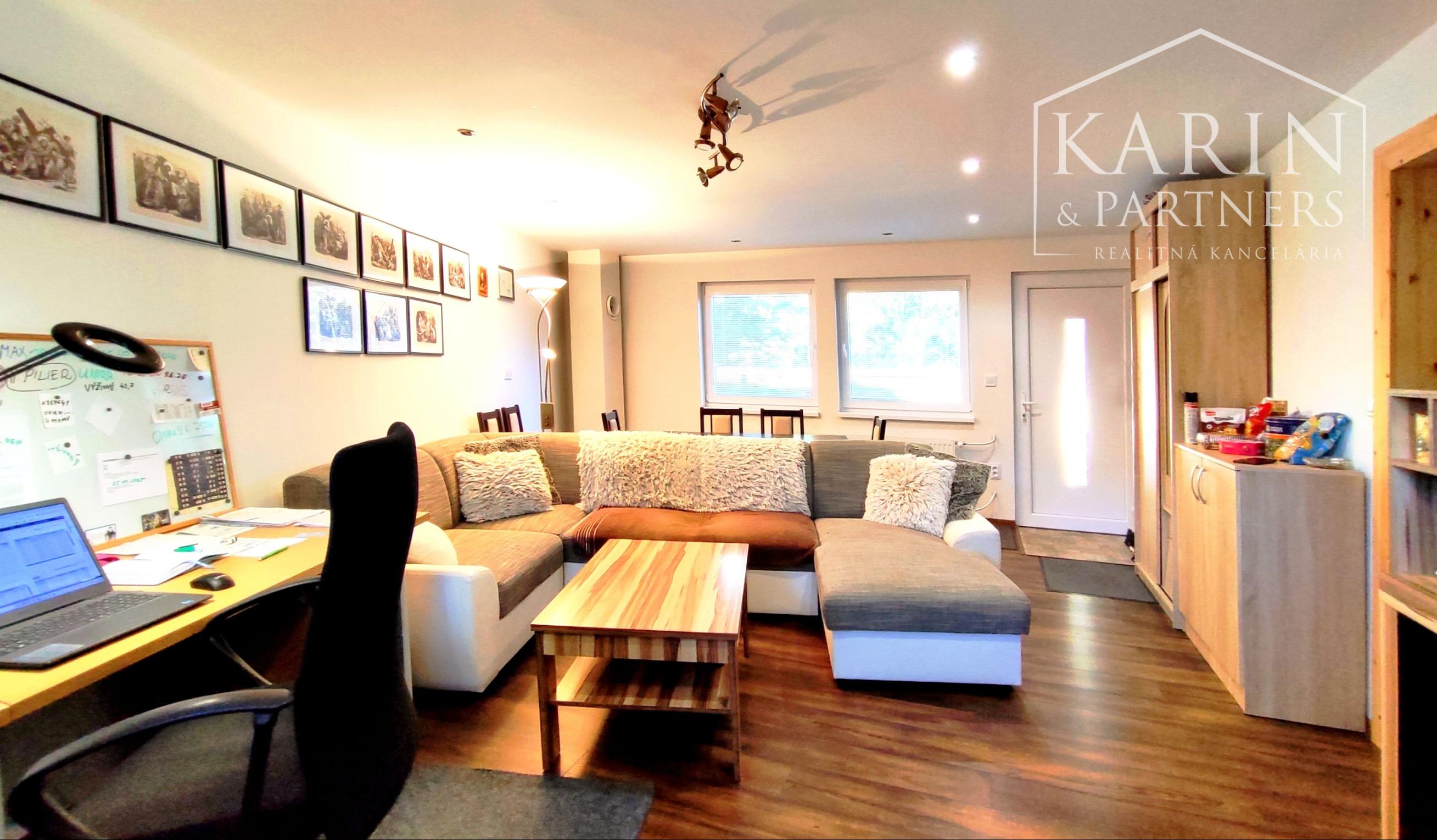 Rodinný dom 6izbový po kompl.rekonštrukcii, Nové Zámky