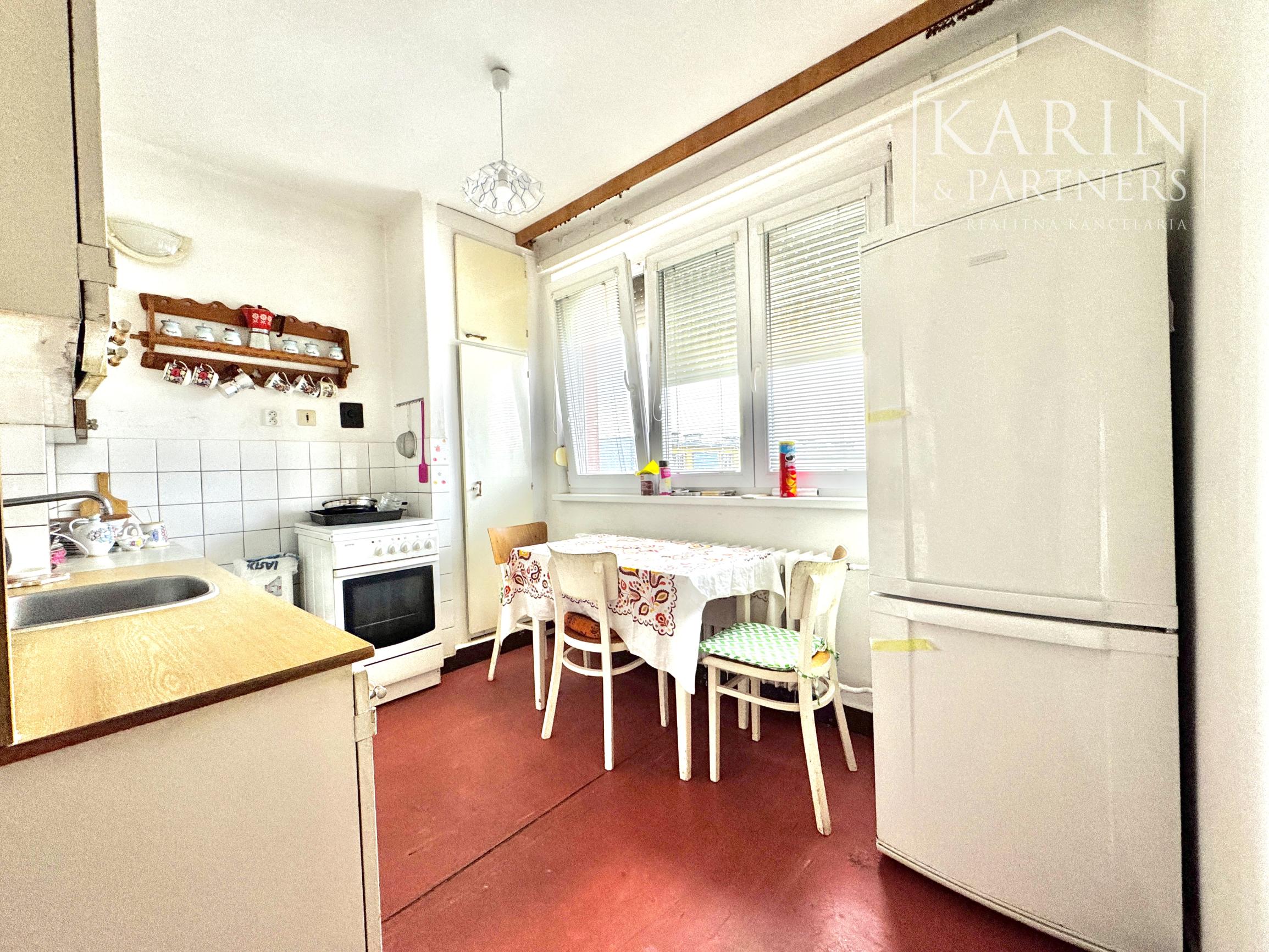 3-izbový byt na prenájom v Skalici – blízko centra, zariadený, ihneď voľný