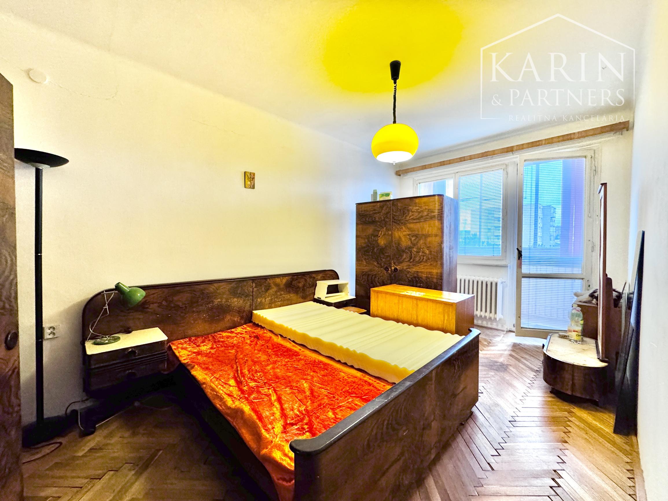 3-izbový byt na prenájom v Skalici – blízko centra, zariadený, ihneď voľný