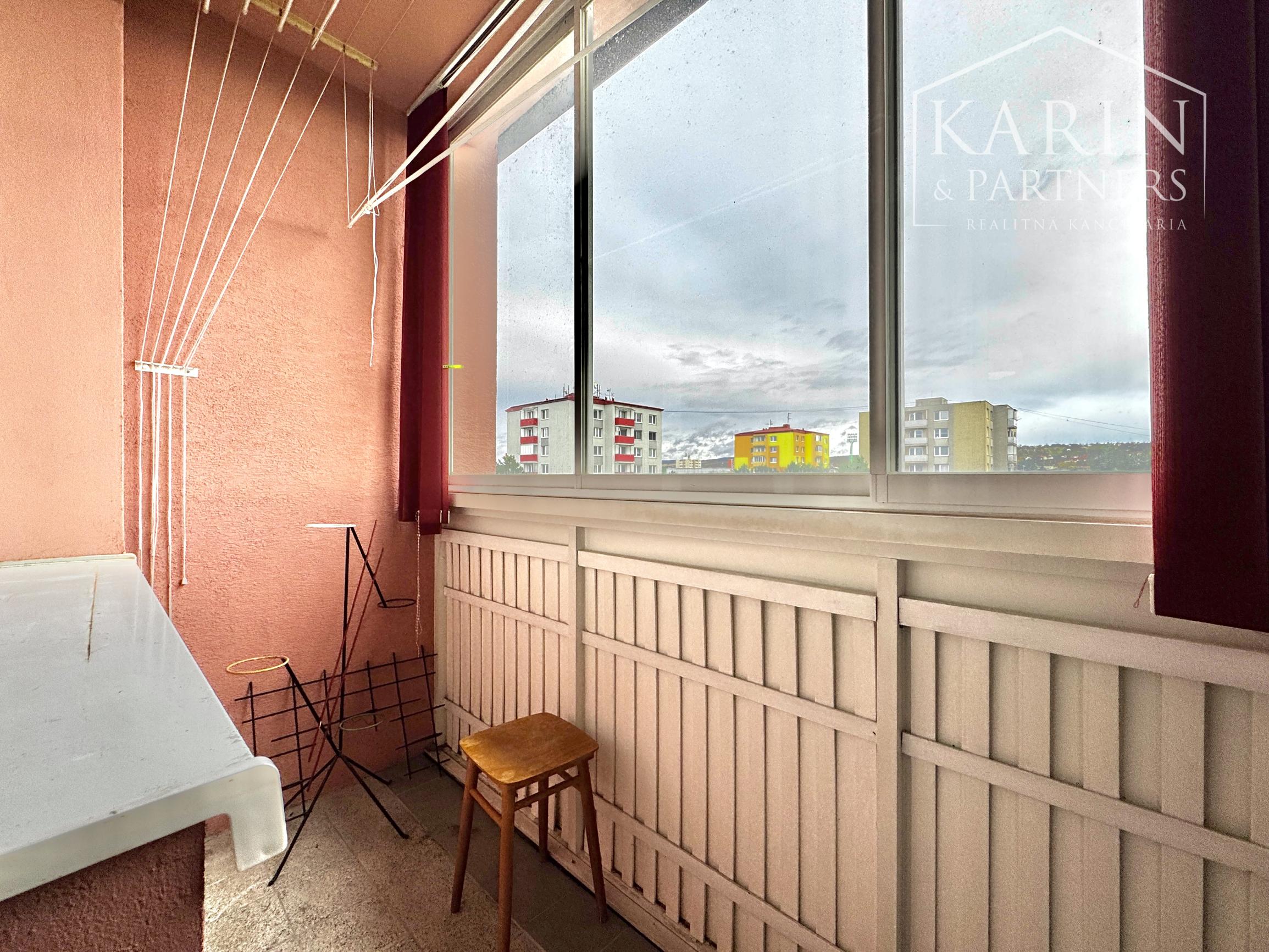 3-izbový byt na prenájom v Skalici – blízko centra, zariadený, ihneď voľný