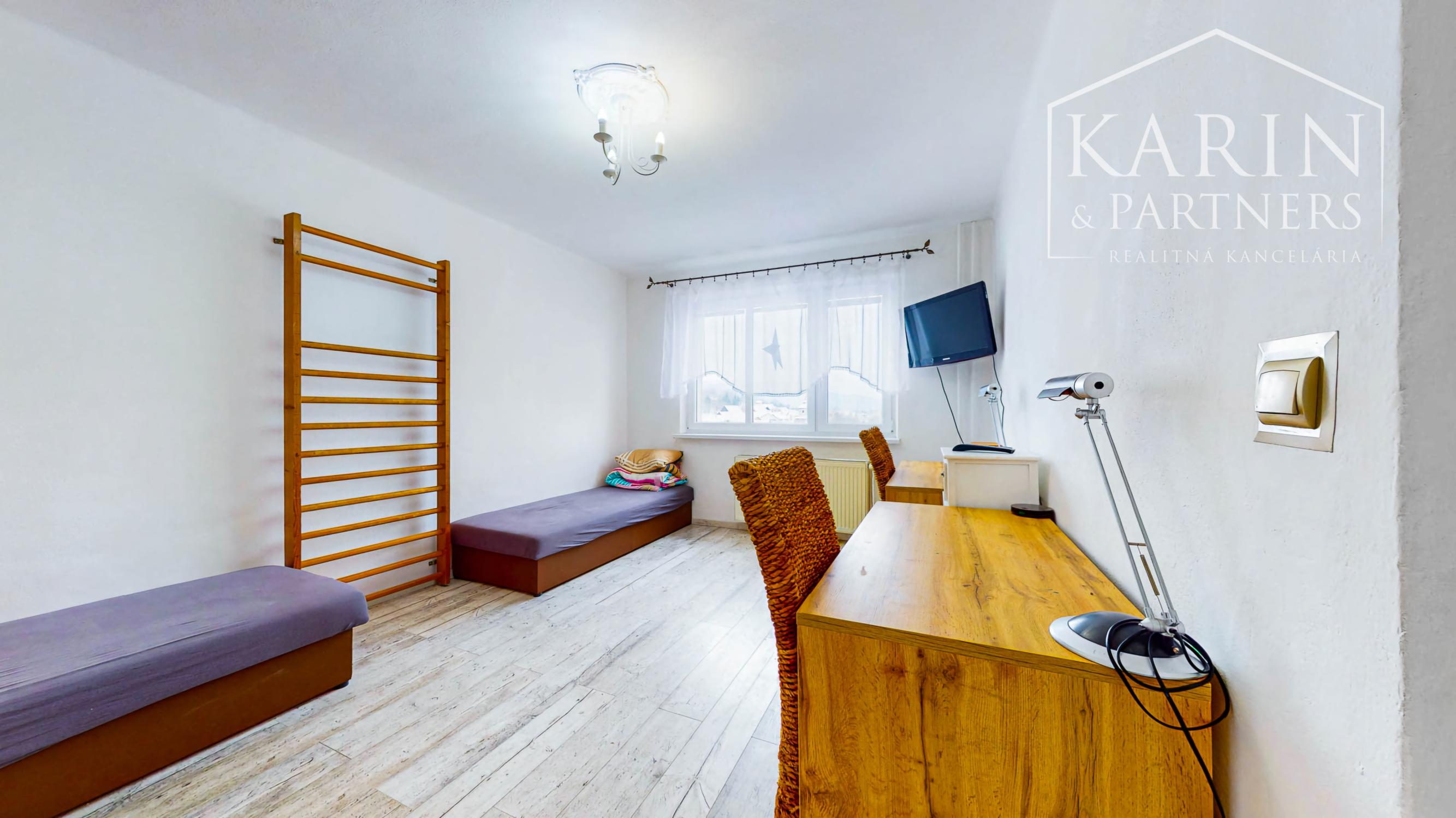 REZERVOVANÉ! Veľkorysý 4-izbový byt po rekonštrukcii na Pribinovej: Ideálny domov pre vašu rodinu