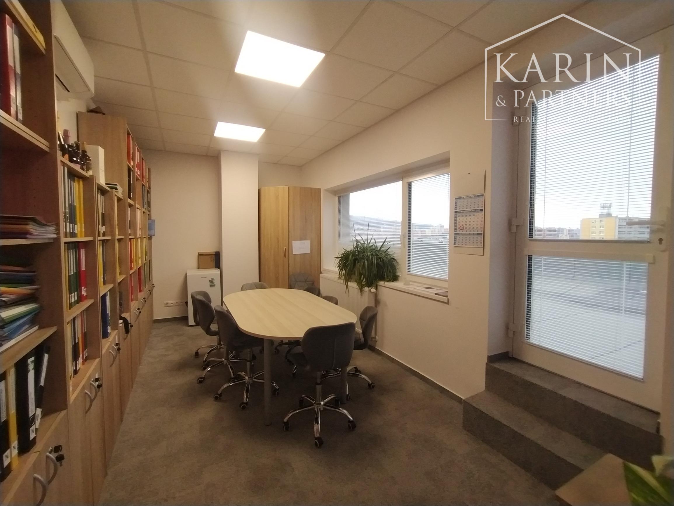 Prenájom klimat. viacúčelový priestor 80 m2 s kuchynkou/ WC/ sprchou + sklad 6m2, BA IV., Dúbravka.