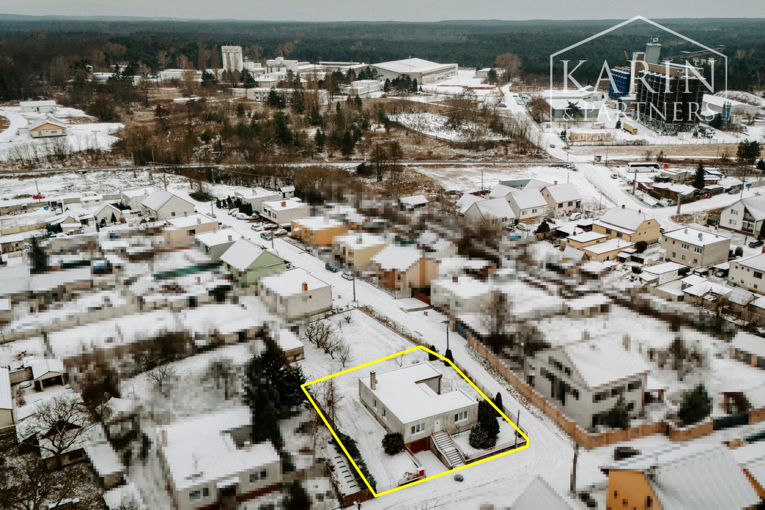 5i rodinný dom v meste Šaštín-Stráže neďaleko lesov