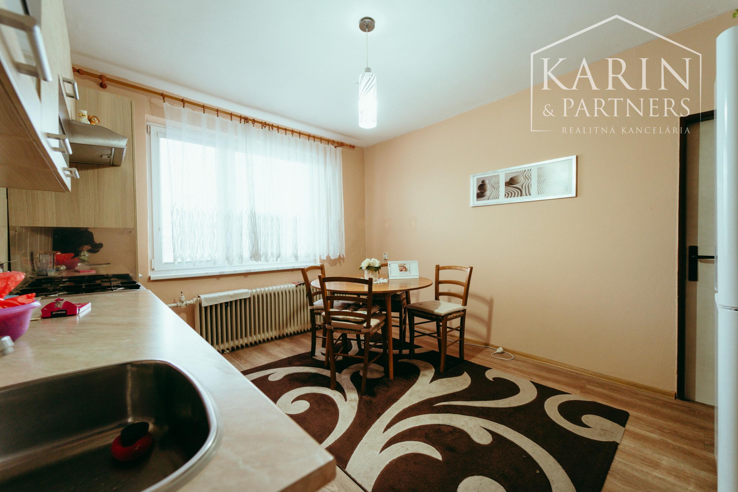 5i rodinný dom v meste Šaštín-Stráže neďaleko lesov