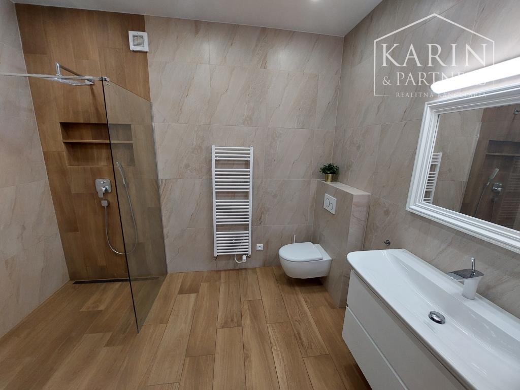 Staré Mesto - veľkometrážny reprezentatívny byt 167 m2, ul. Cintorínska