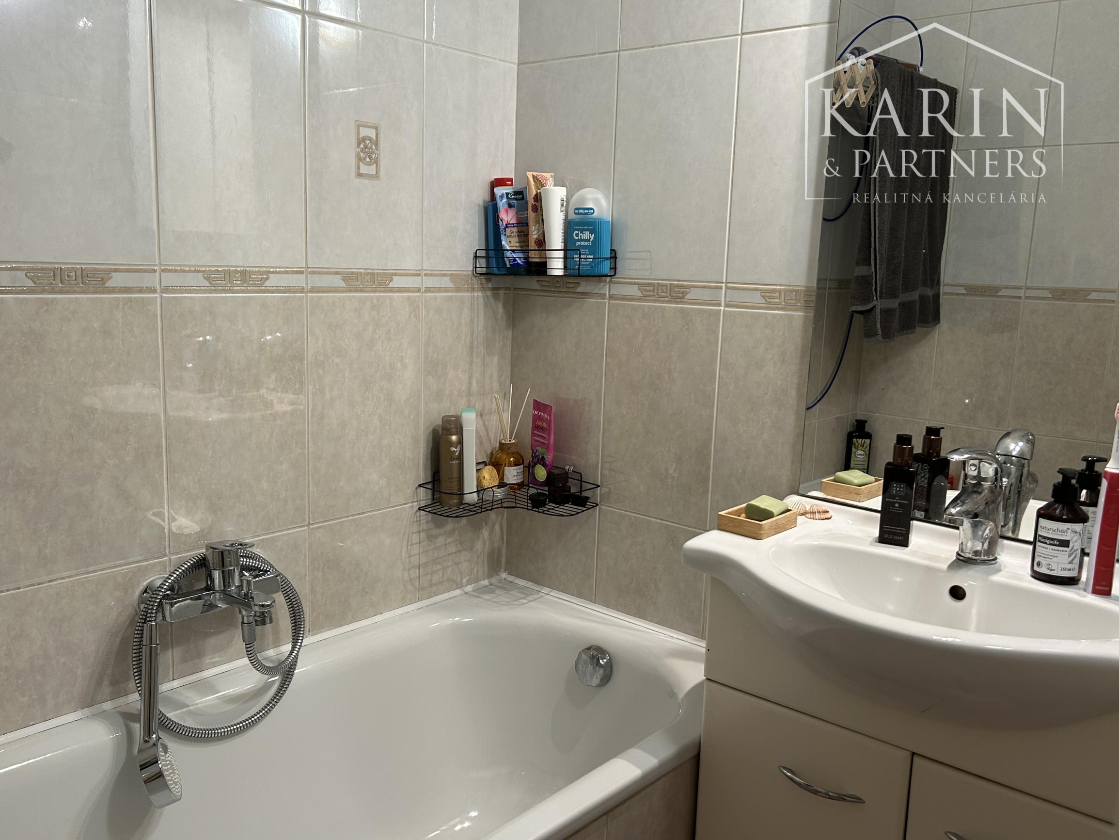 Šikovný 2 izbový byt na Riazanskej ul.